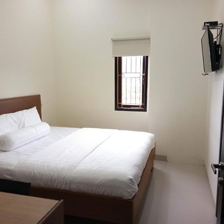Clean & Comfort Homestay Ambon Eksteriør billede