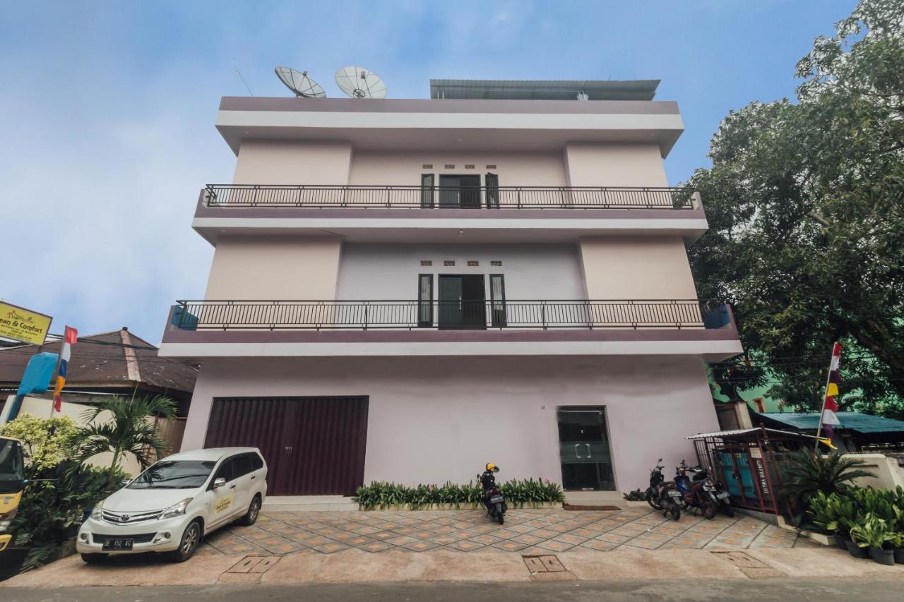 Clean & Comfort Homestay Ambon Eksteriør billede