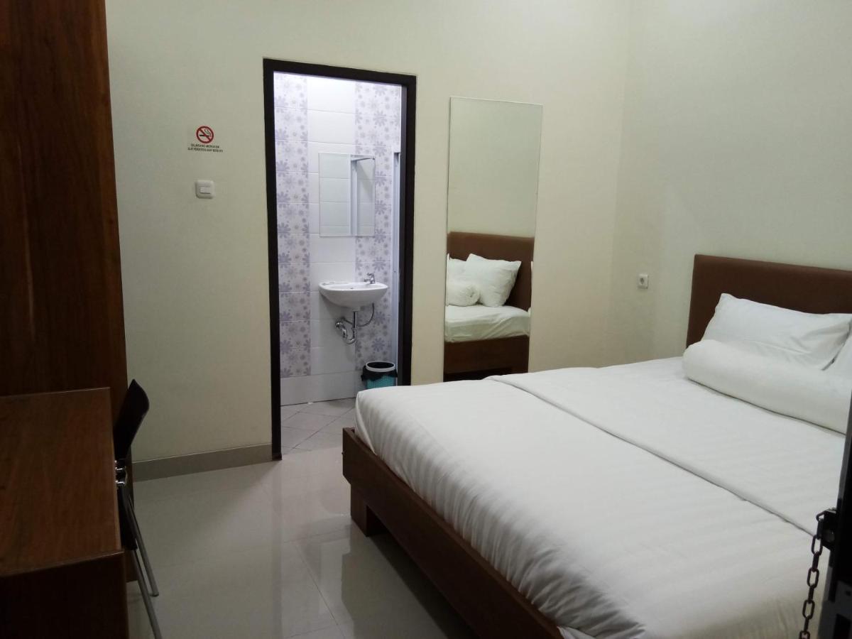 Clean & Comfort Homestay Ambon Eksteriør billede