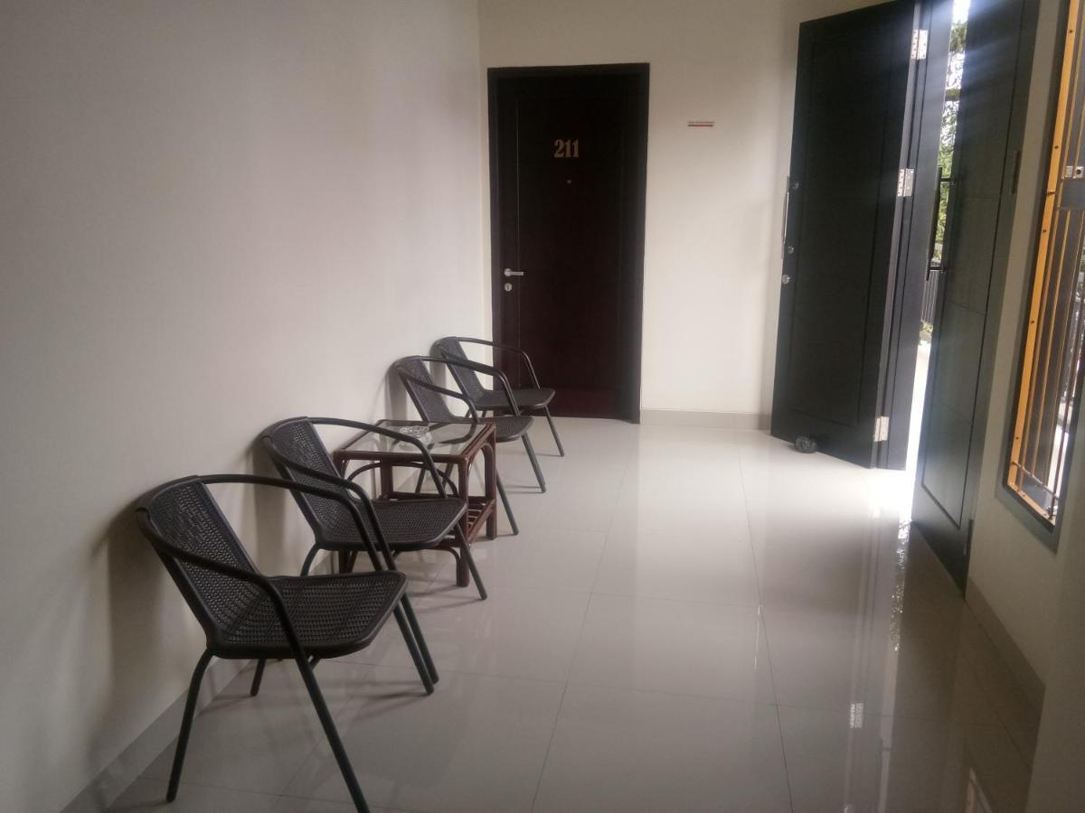 Clean & Comfort Homestay Ambon Eksteriør billede
