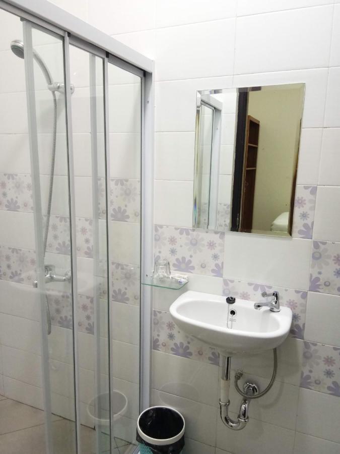 Clean & Comfort Homestay Ambon Eksteriør billede